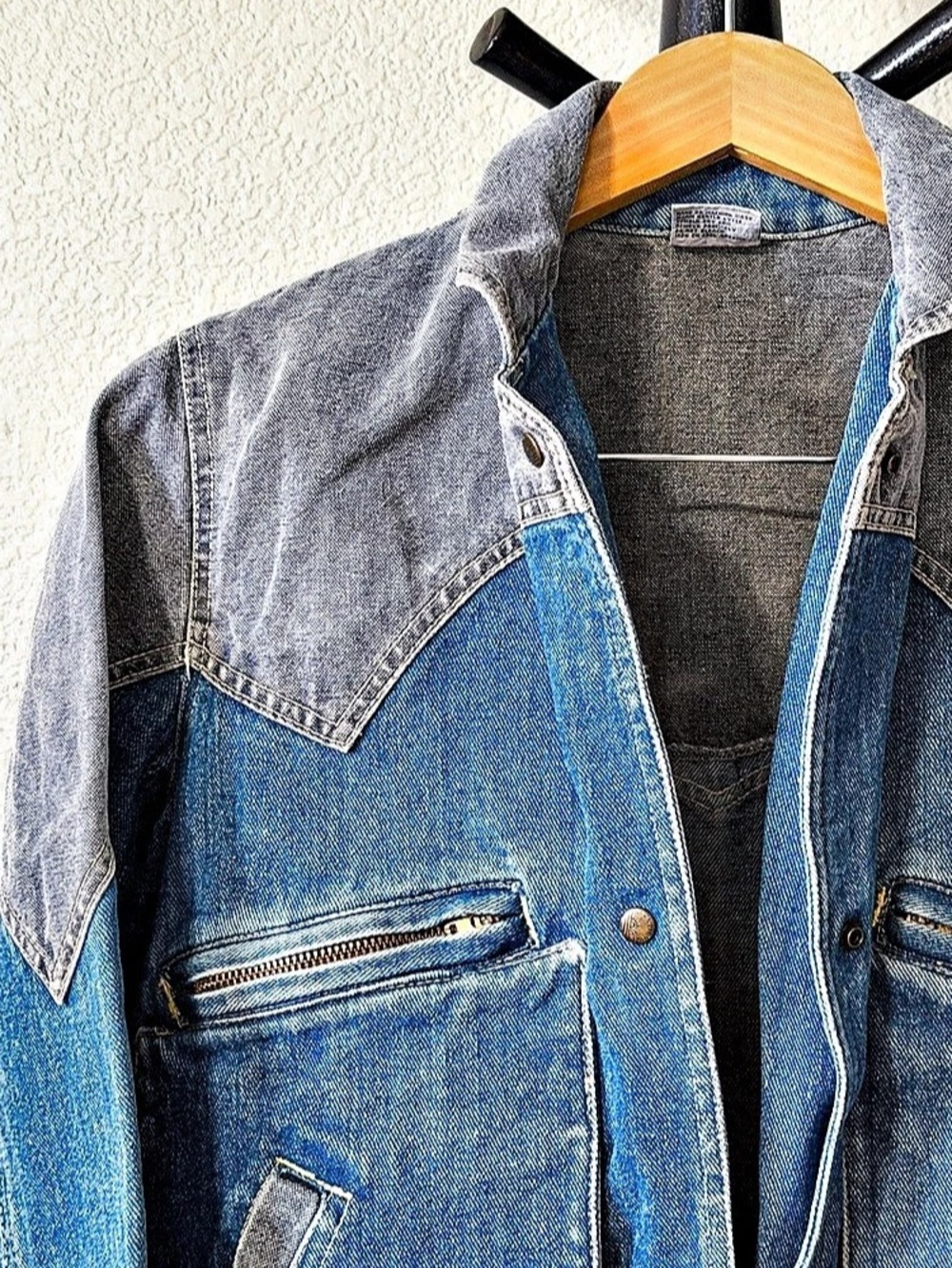 Colorblock Denim Jacket - Picture 3 of 6